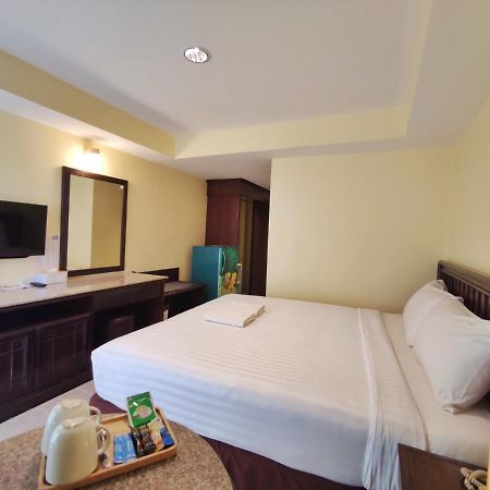 The Chanthong Residence And Hotel Pattaya Exteriör bild