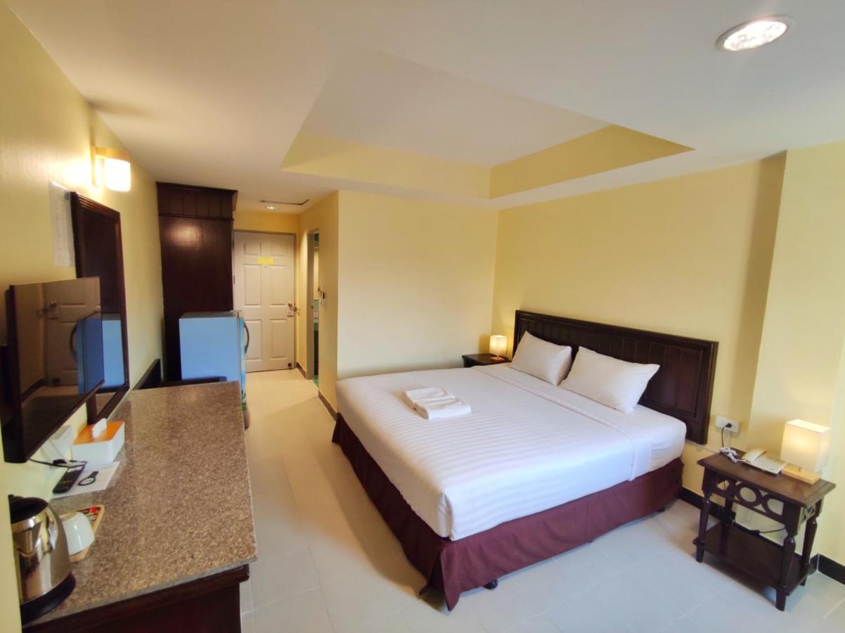 The Chanthong Residence And Hotel Pattaya Exteriör bild