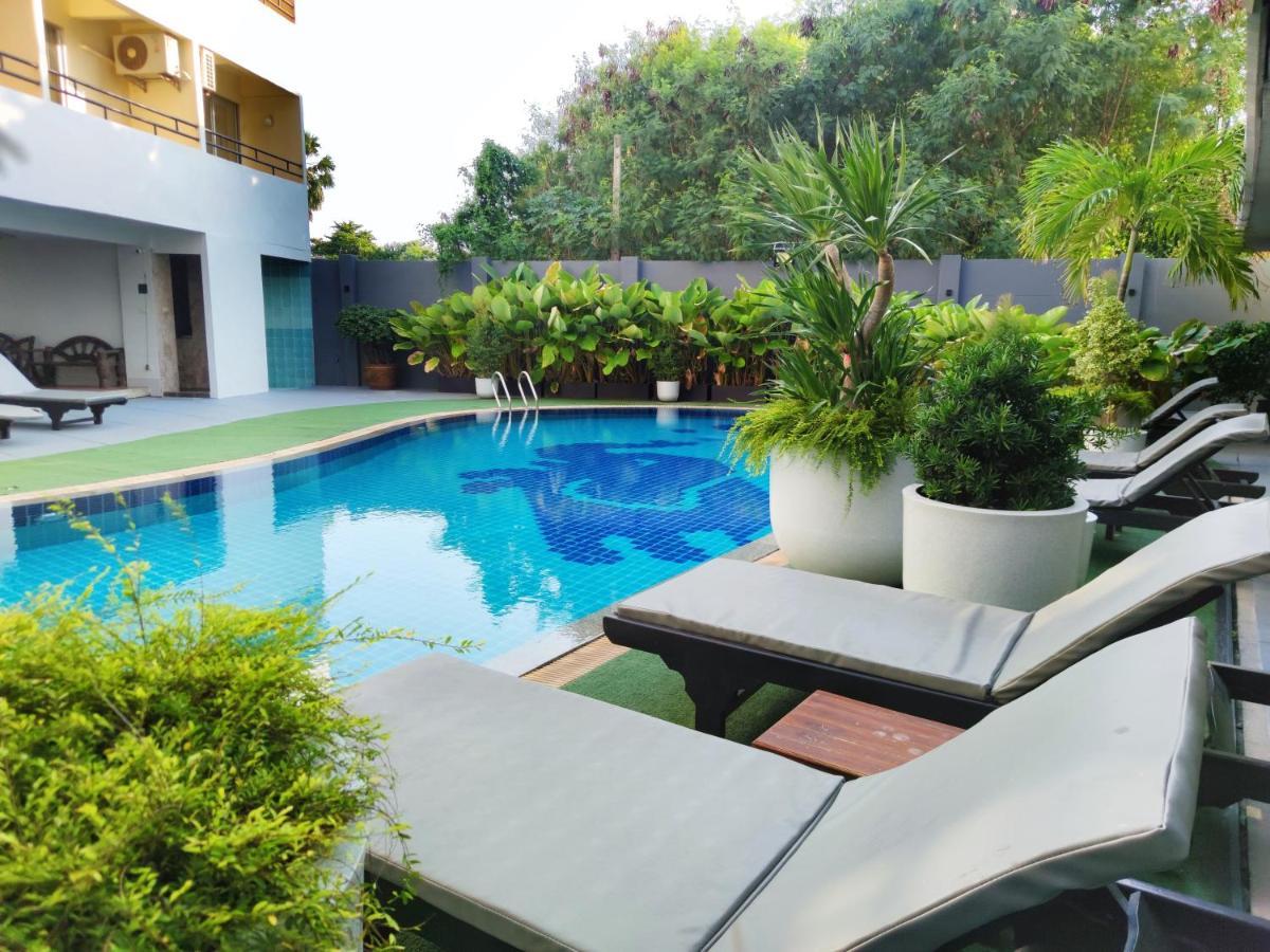 The Chanthong Residence And Hotel Pattaya Exteriör bild