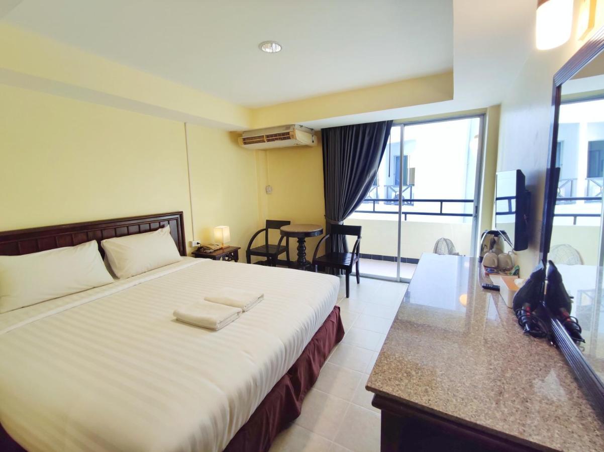 The Chanthong Residence And Hotel Pattaya Exteriör bild