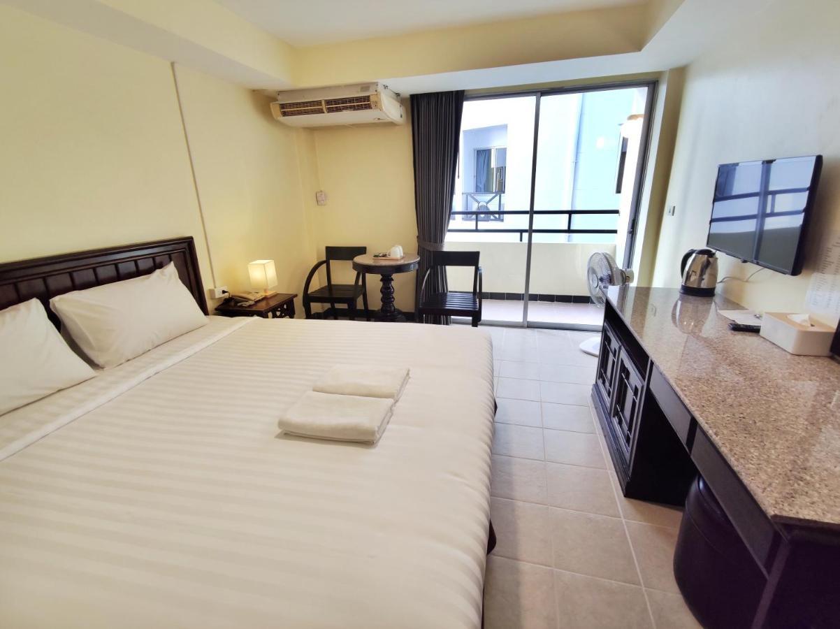 The Chanthong Residence And Hotel Pattaya Exteriör bild
