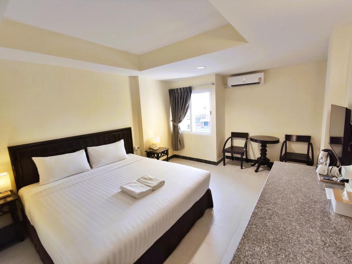 The Chanthong Residence And Hotel Pattaya Exteriör bild