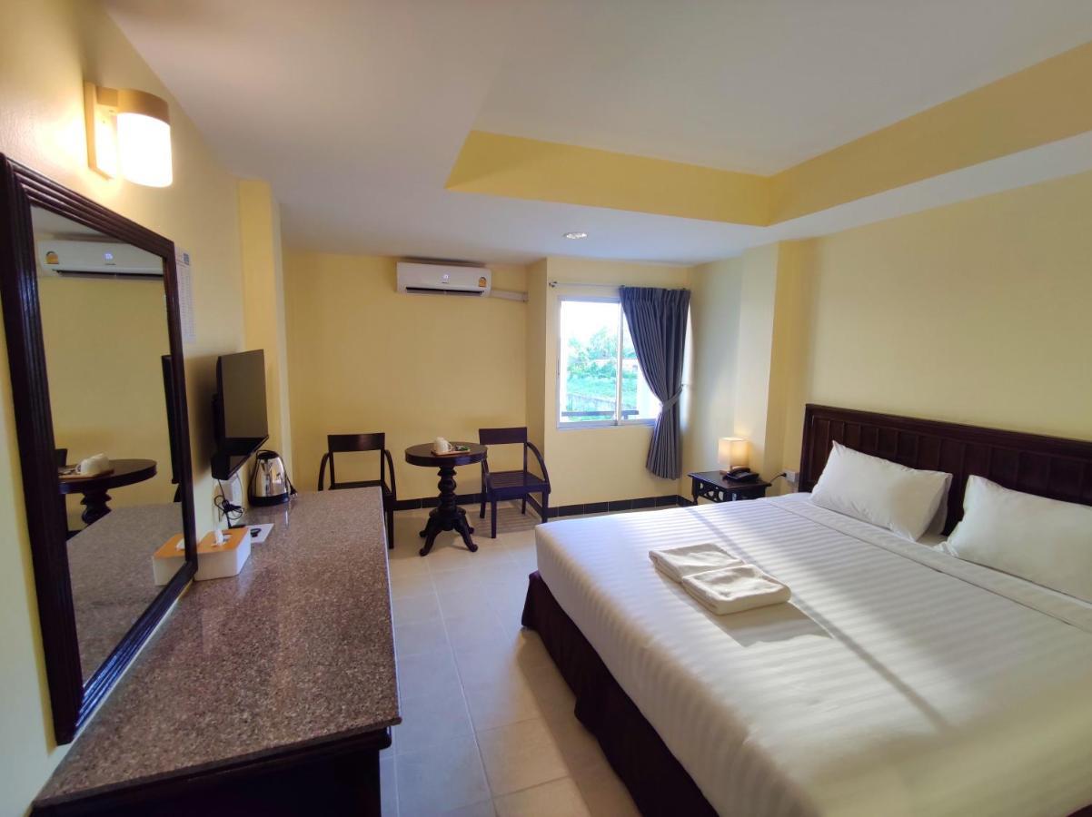The Chanthong Residence And Hotel Pattaya Exteriör bild