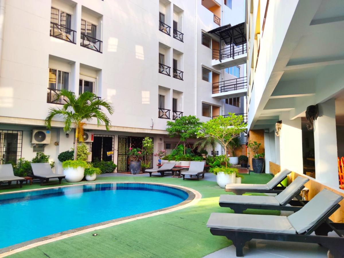 The Chanthong Residence And Hotel Pattaya Exteriör bild